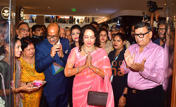 photos hema malini graces shubham motiwalas jewellery store launch 2