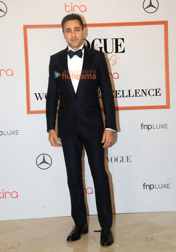 photos imran khan twinkle khanna gauri khan and other celebs snapped at vogue event at trident nariman point 13