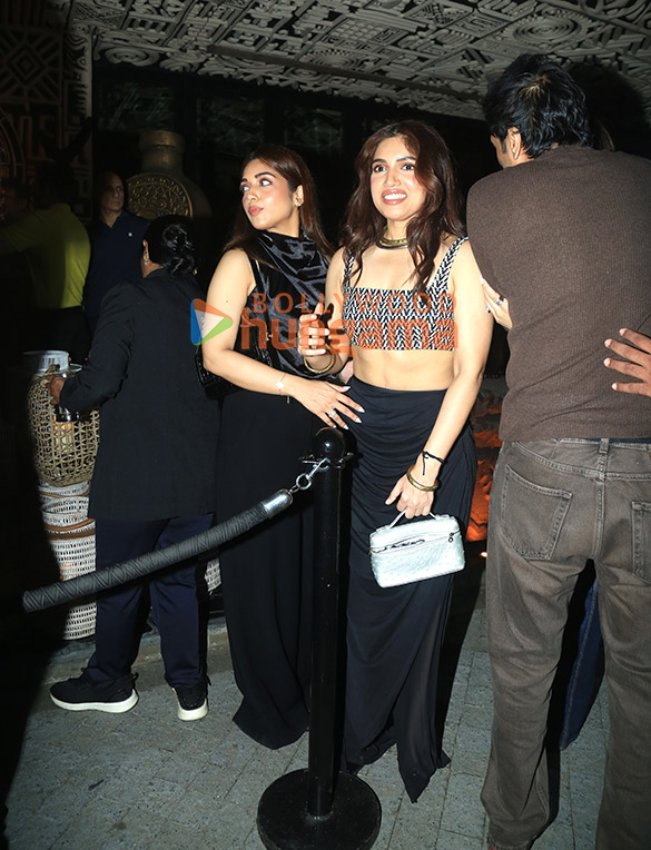 photos janhvi kapoor jacqueline fernandez badshah and others snapped at veer pahariyas birthday bash 15