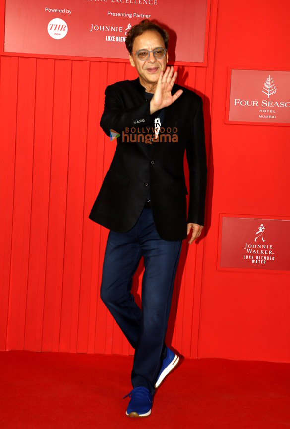 photos kareena kapoor vicky kaushal karan johar and others grace the honours excellence awards 2026 33