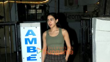 Photos: Sara Ali Khan snapped outside a salon in Juhu