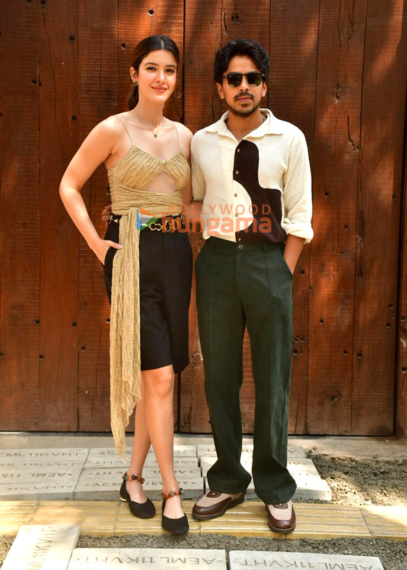photos shanaya kapoor and adarsh gourav snapped promoting tu yaa main 3 2