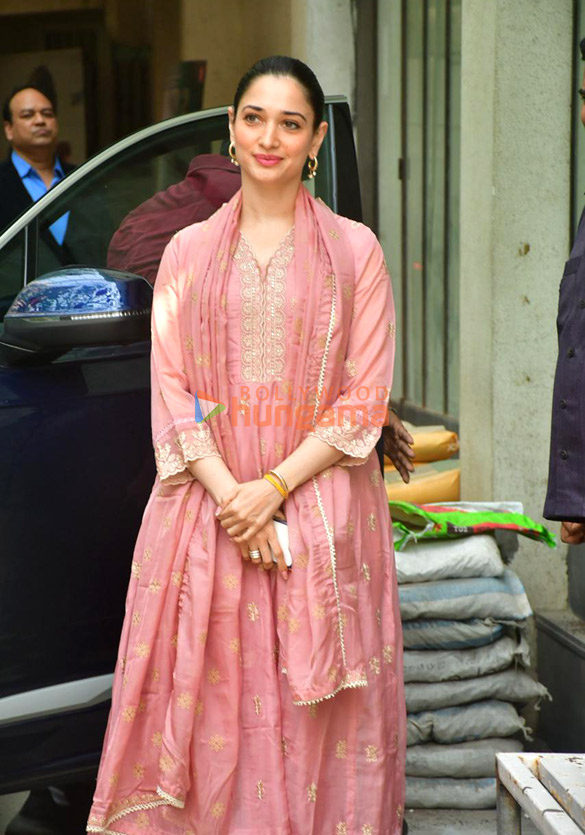 photos tamannaah bhatia snapped in juhu 4 11