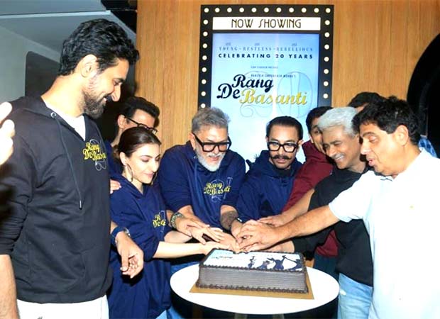 Rang De Basanti marks 20 years with special Mumbai reunion