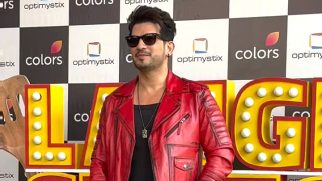 Slays the cool jacket! Arjun Bijlani