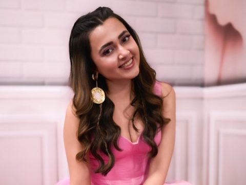 Tejasswi Prakash buys Rs. 7.63 crores luxury apartment in Bandra West; investment sparks buzz Tejasswi Prakash buys Rs. 7.63 crores luxury apartment in Bandra West; investment sparks buzz