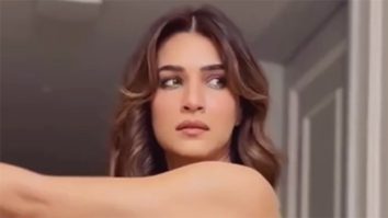 Charming her! Kriti Sanon