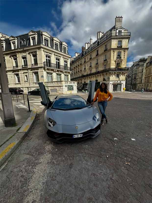 Mallika Sherawat zips off in a roaring Lamborghini Aventador, and the internet cannot look away