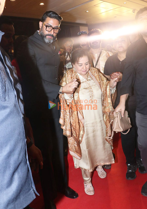 photos abhishek bachchan farida jalal shabana azmi and others grace the critics choice awards 2026 5