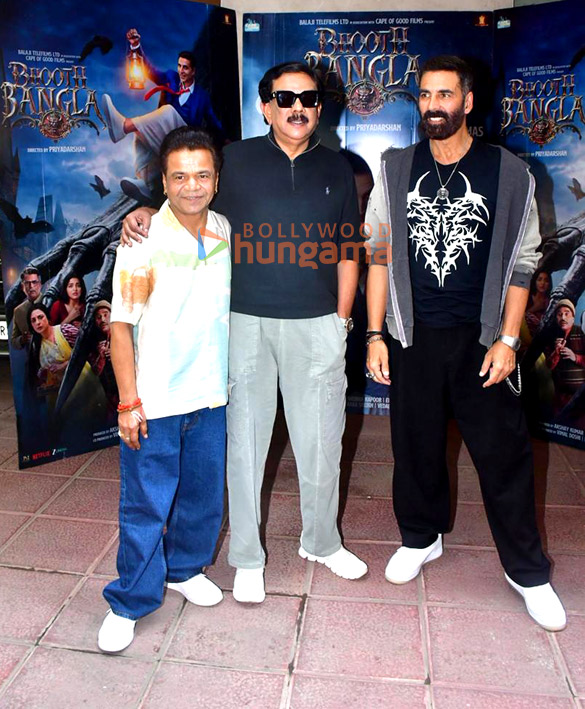 photos akshay kumar rajpal yadav priyadarshan snapped promoting their film bhooth bangla 4