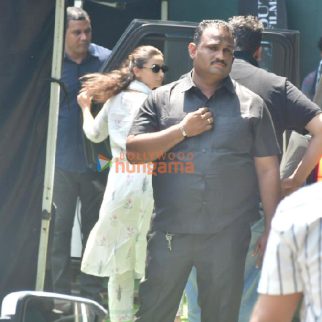 Photos: Alia Bhatt snapped in Juhu