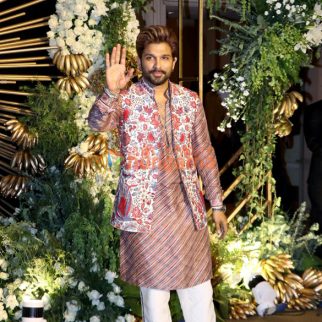 Photos: Allu Arjun, Mrunal Thakur, Sreeleela, Kriti Sanon and others attend Vijay Deverakonda & Rashmika Mandanna's wedding reception