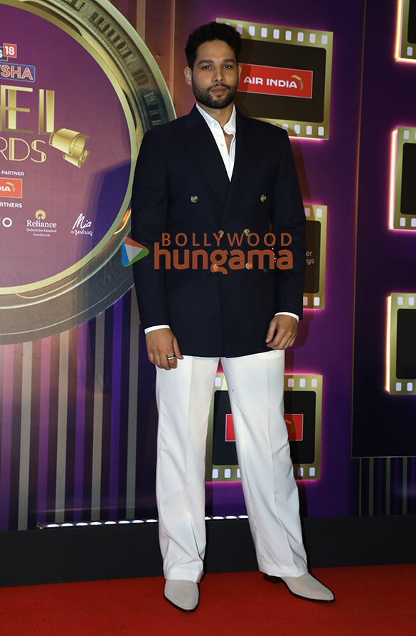 photos ananya panday aneet padda ahaan panday and others attend the showsha reel awards 2026 6