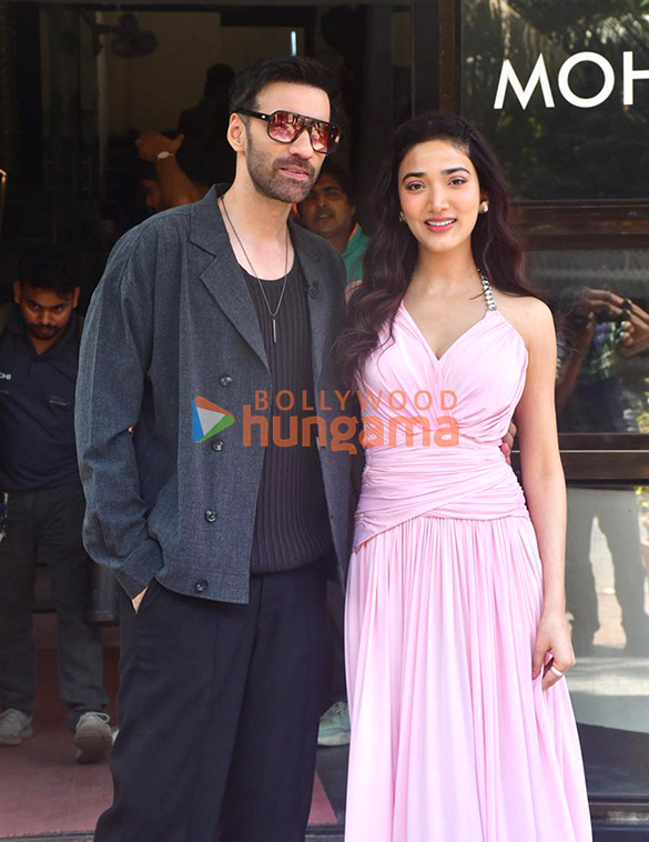Photos: Avinash Tiwary and Medha Shankr snapped promoting Ginny Weds Sunny 2 Photos: Avinash Tiwary and Medha Shankr snapped promoting Ginny Weds Sunny 2