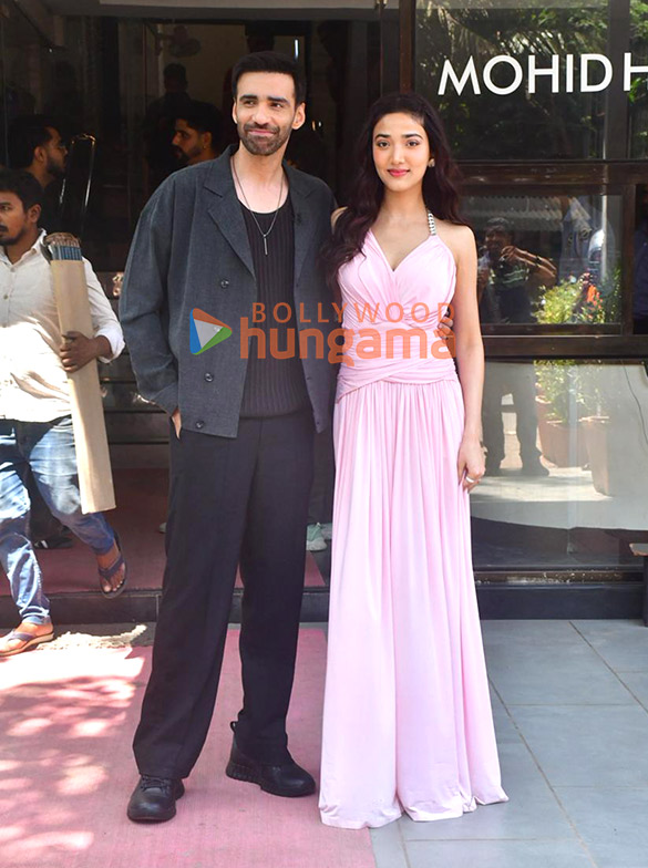 photos avinash tiwary and medha shankr snapped promoting ginny weds sunny 2 3