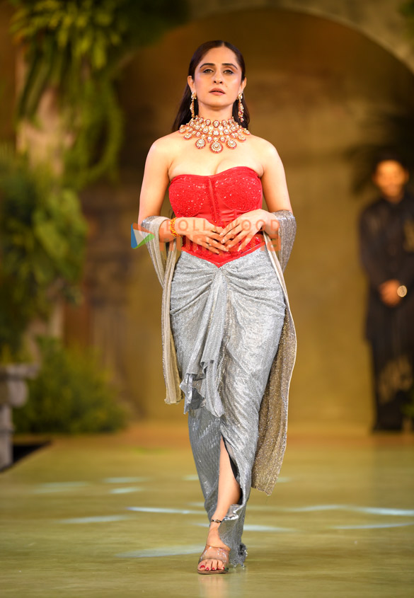 photos celebs walk the ramp for the beti fashion show charity walk 3 3
