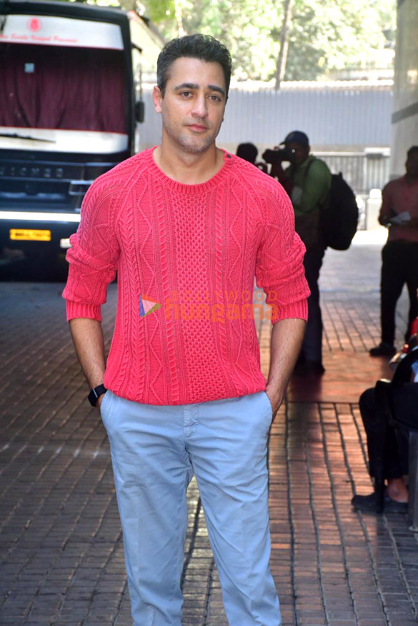 photos imran khan and parineeti chopra snapped in andheri 9