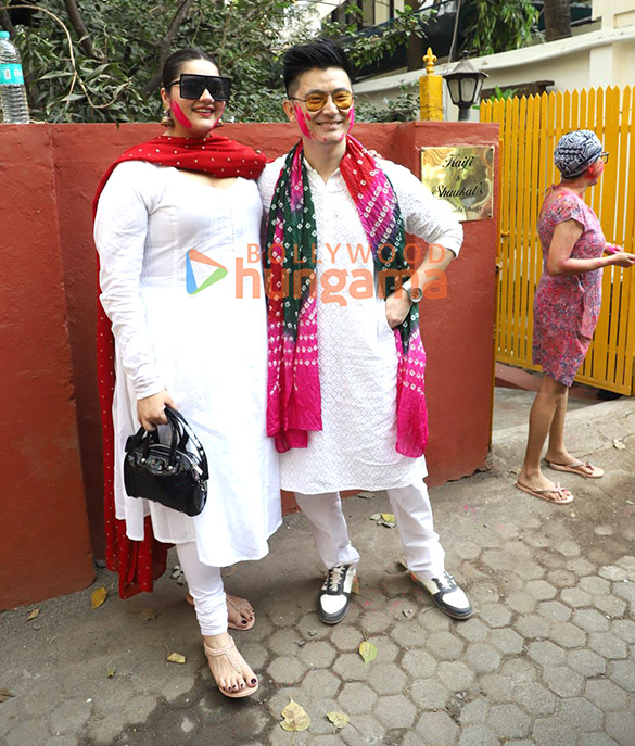 photos javed akhtar shabana azmi and others snapped celebrating holi 8