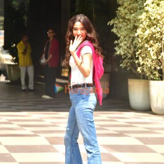 Photos: Medha Shankr snapped in Juhu