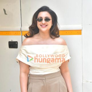 Photos: Parineeti Chopra snapped in Andheri