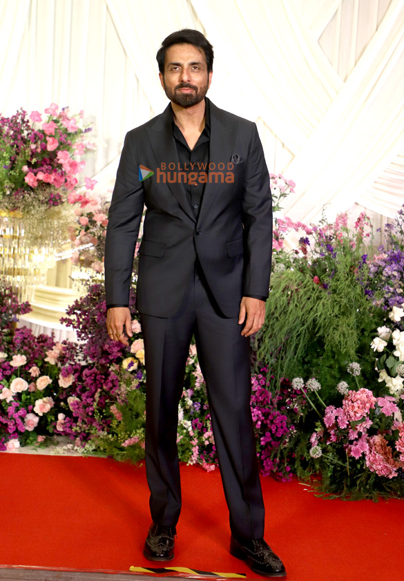 photos salman khan aamir khan anil kapoor rani mukerji rekha rakesh roshan and others attend sooraj barjatyas daughter eesha barjatyas wedding 5 2