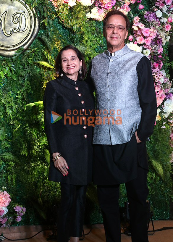 photos salman khan aamir khan tiger shroff farhan akhtar and others at komal nahtas son mohak nahtas wedding reception 18