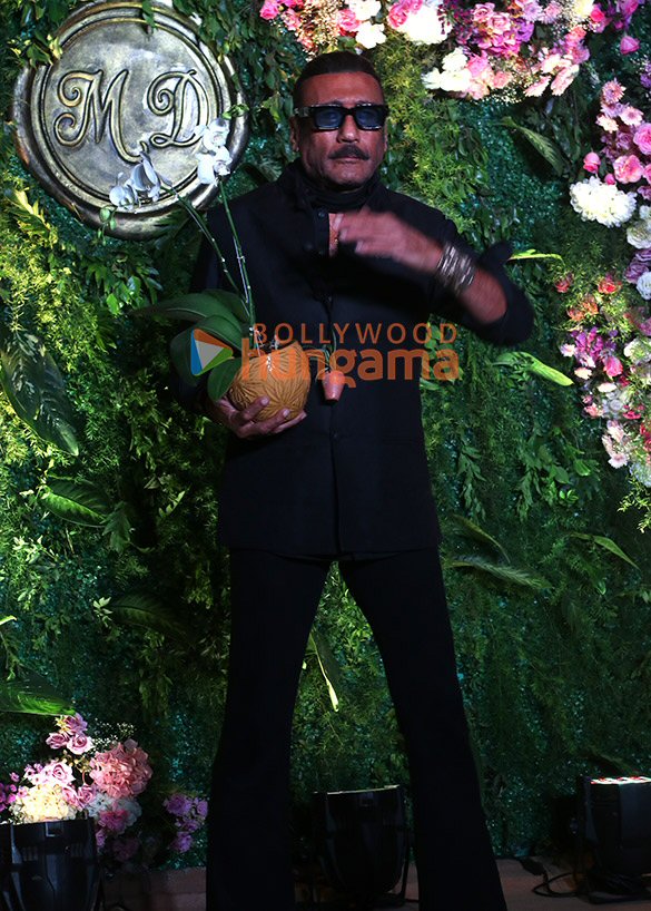 photos salman khan aamir khan tiger shroff farhan akhtar and others at komal nahtas son mohak nahtas wedding reception 27