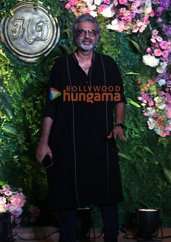 photos salman khan aamir khan tiger shroff farhan akhtar and others at komal nahtas son mohak nahtas wedding reception 28