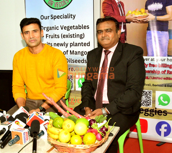 photos sangram singh unveils gir veggies organic brand in mumbai 4