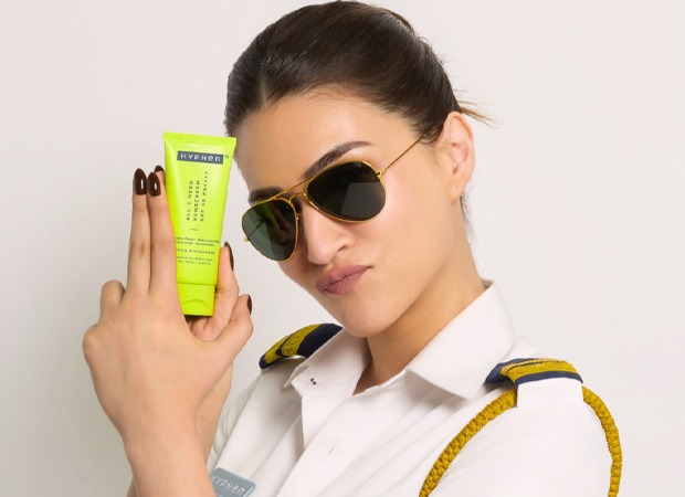 नए अभियान में हाइफ़न के लिए कृति सेनन बनीं 'एसपीएफ़ पुलिस'; अभिनेत्री ने चंचल नए अवतार से प्रशंसकों को आश्चर्यचकित किया