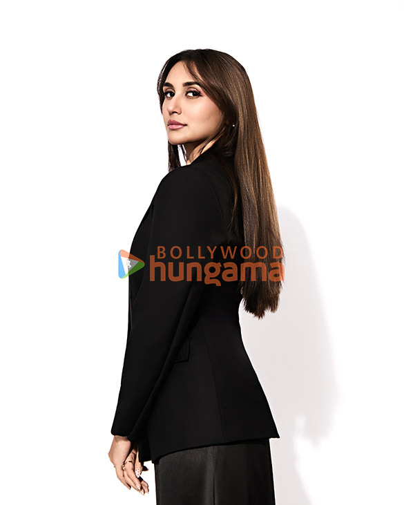 nikita dutta 2 176