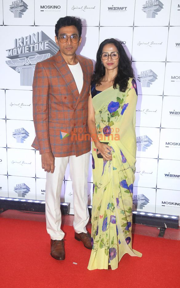photos aamir khan javed akhtar rajkumar hirani anil kapoor sooraj barjatya and others grace the red carpet celebration of boma 19
