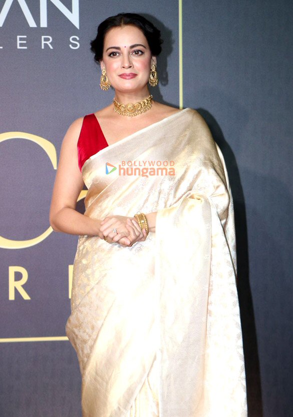 तस्वीरें: दीया मिर्ज़ा, सनी लियोन, बॉबी देओल और अन्य भारतीय राष्ट्रीय सिने अकादमी पुरस्कार (आईएनसीए) में नज़र आए