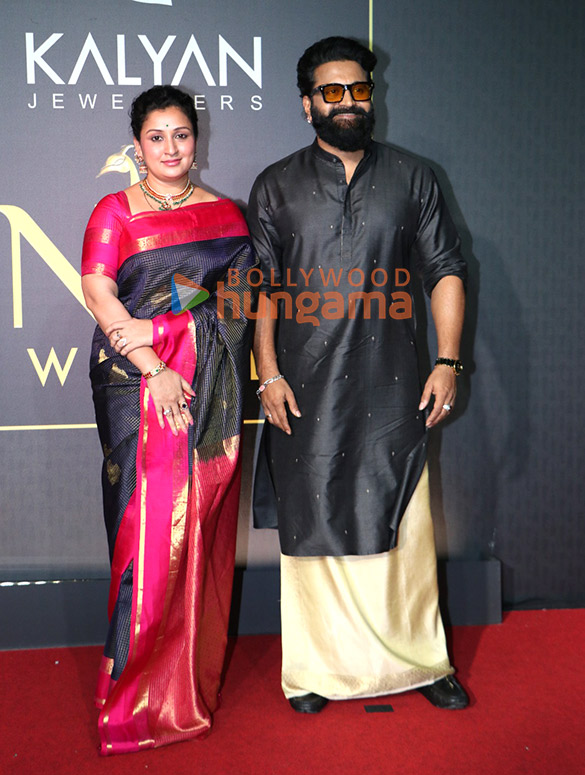 photos dia mirza sunny leone bobby deol and others snapped at indian national cine academy awards inca 33