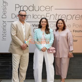 Photos: Gauri Khan snapped at a student interaction organized by NIF Global
