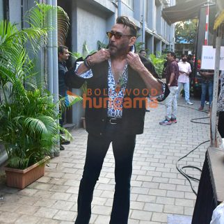 Photos: Jackie Shroff snapped in Andheri