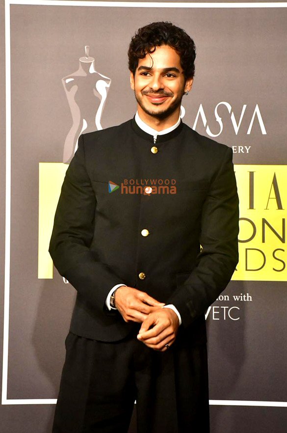 photos malaika arora bhumi pednekar avneet kaur and others snapped at grazia fashion awards 2026 6