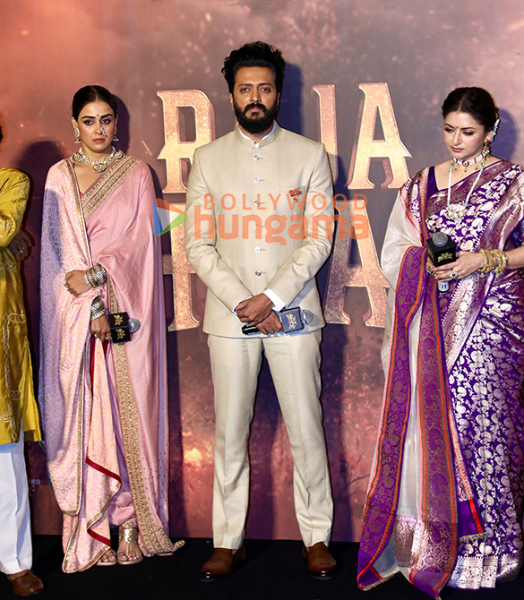 photos riteish deshmukh genelia deshmukh sanjay dutt abhishek bachchan vidya balan and others grace the trailer launch of raja shivaji 1