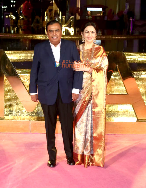 photos salman khan ranveer singh shahid kapoor kiara advani and other attend the third anniversary celebrations of the nita mukesh ambani cultural centre 10