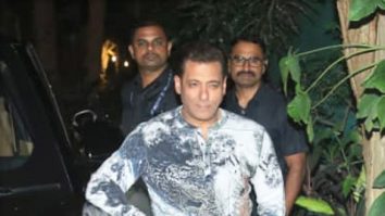 Photos: Salman Khan snapped at a dubbing studio in Bandra