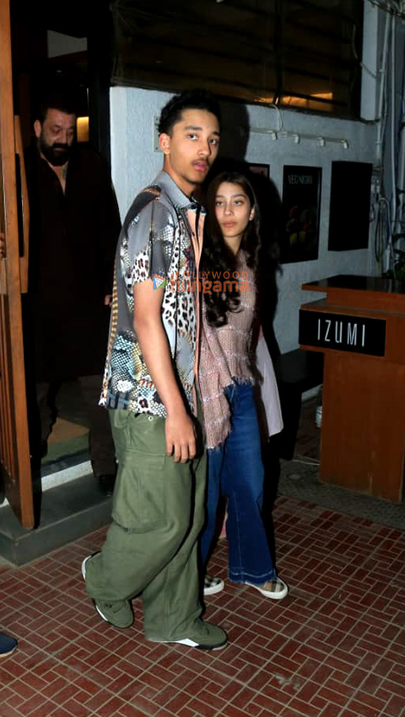 photos sanjay dutt fardeen khan and their families snapped in bandra 1