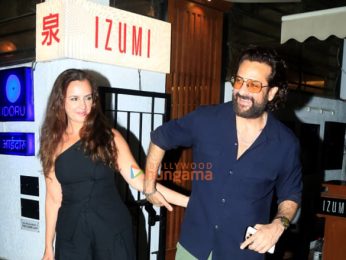Photos: Sanjay Dutt, Fardeen Khan snapped with their families in Bandra