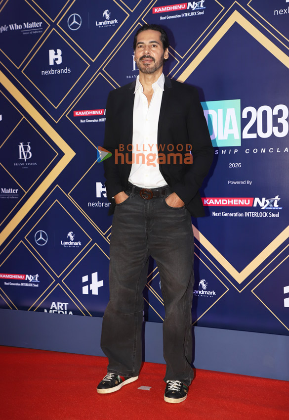 photos shehnaaz gill malaika arora manoj bajpayee sunny leone and others grace the india 2030 leadership conclave 2026 awards 10