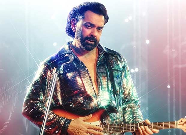  Bobby Deol impresses with his wild new avatar in this chaotic relationship drama; fans call it his most unusual role