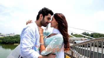 Chand Mera Dil Movie Stills
