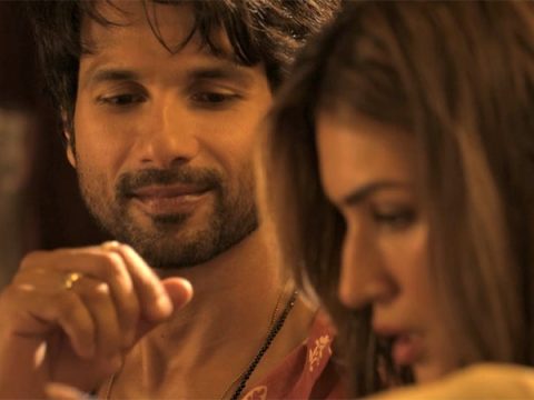 Cocktail 2 song ‘Mashooqa’ out: Shahid Kapoor, Kriti Sanon turn up the heat in playful track, watch Cocktail 2 song ‘Mashooqa’ out: Shahid Kapoor, Kriti Sanon turn up the heat in playful track, watch