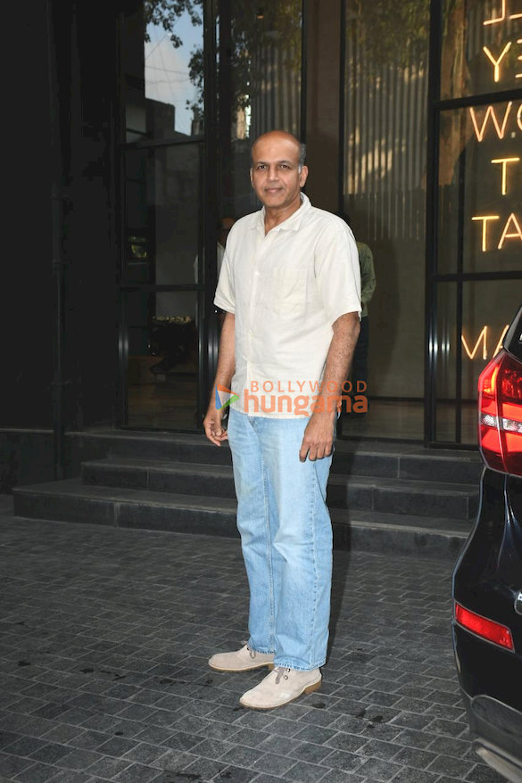 photos aamir khan ashutosh gowariker and others grace the special screening of daadi ki shaadi 5