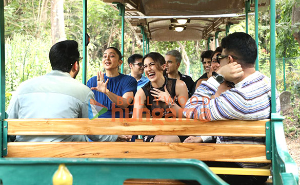 photos ayushmann khurrana sara ali khan rakul preet singh wamiqa gabbi and others grace the trailer launch of pati patni aur woh do at sanjay gandhi national park 1