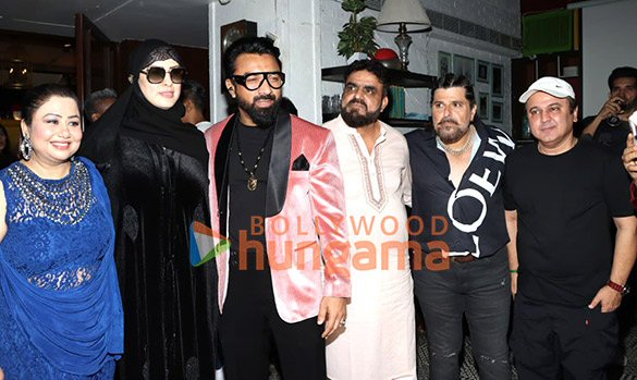 photos bakhtiyaar irani ali asgar and others promote the season 4 of chuddy buddy 14