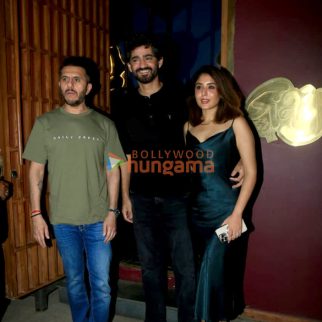 Photos: Gaurav Kapoor, Kritika Kamra, Ritesh Sidhwani and Nandita Mahtani snapped in Bandra